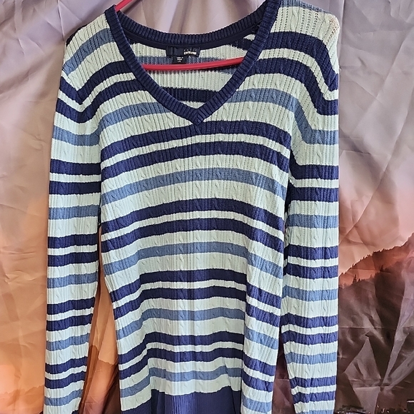 Basic Editions Blue and White Striped Sweater - Picture 1 of 3